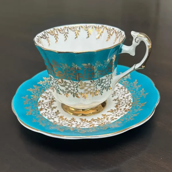 Elizabethan bone china teacup and saucer set.