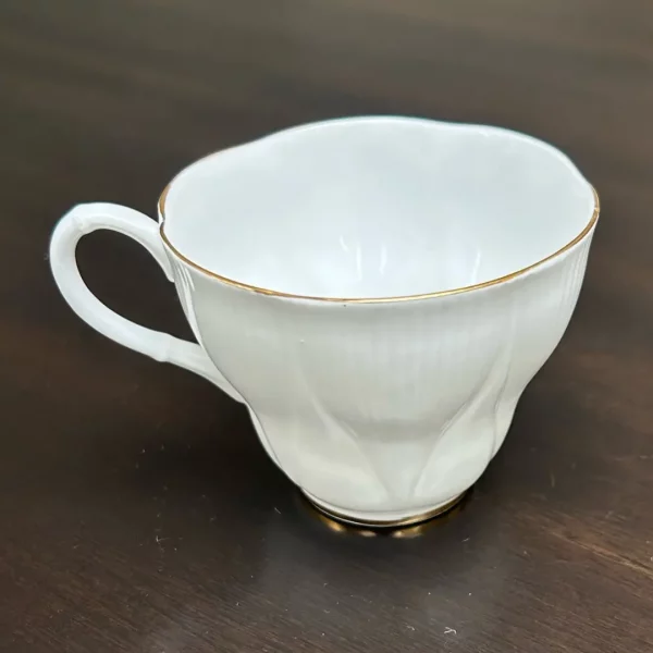 00075 Royal Albert Bone China England Teacup Set - Image 3