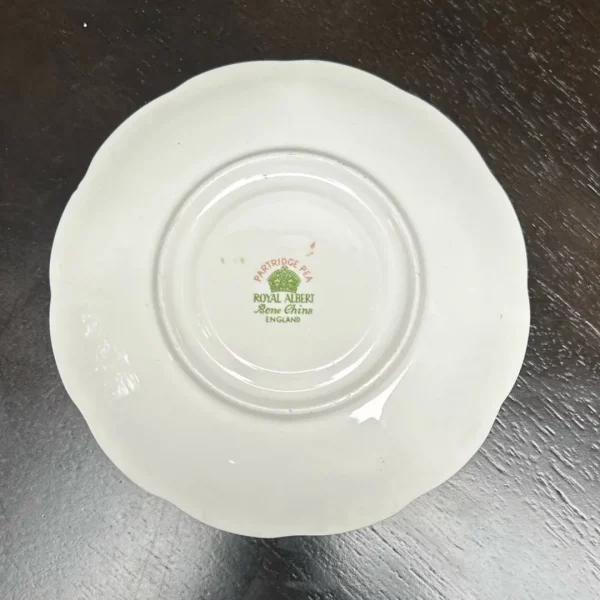 00085 Royal Albert Bone China Teacup Set Partridge Pea - Image 8